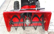 CRAFTSMAN 1350 27' SNOW BLOWER - Photo 4