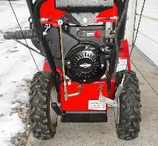 CRAFTSMAN 1350 27' SNOW BLOWER - Photo 6