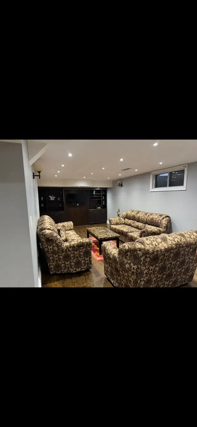 SPACIOUS 2 BEDROOM BASEMENT APARTMENT IN A PRIME LOCATION! - Photo 6