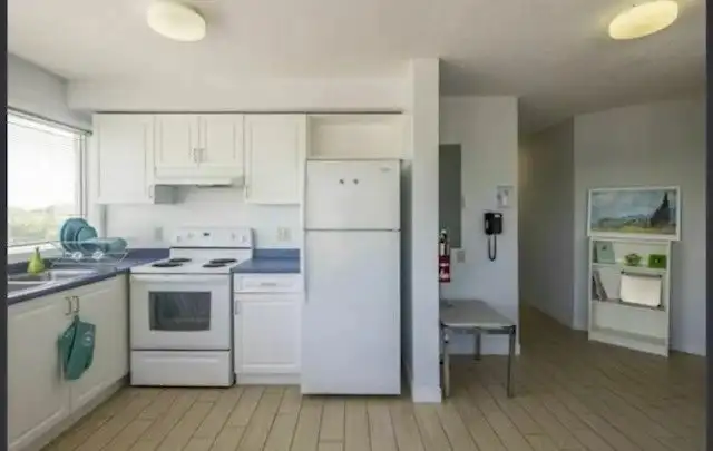 Private Furnished Room – 3 min to Georgian College – $720 - Photo 2