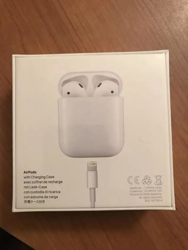 Airpods Gen2 W/Charging Case (SEALED) - Photo 4