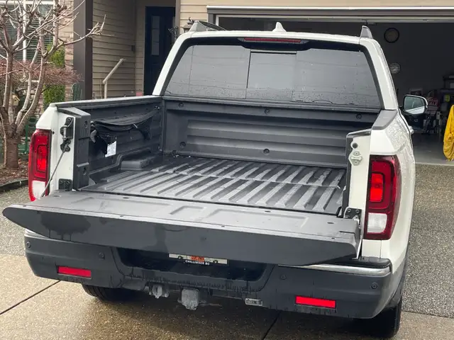 Honda Ridgeline 2019. LowMilage. - Photo 3