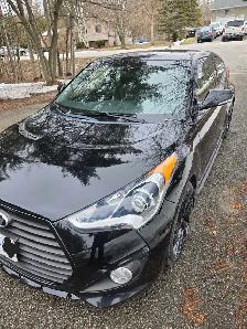 2014 Hyundai Veloster - Photo 2