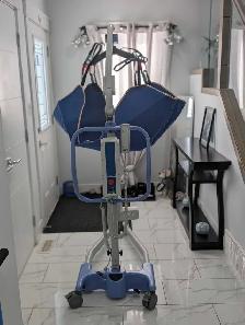 Joerns Hoyer Advance 340 Foldable Portable Electric Patient Lift - Photo 2