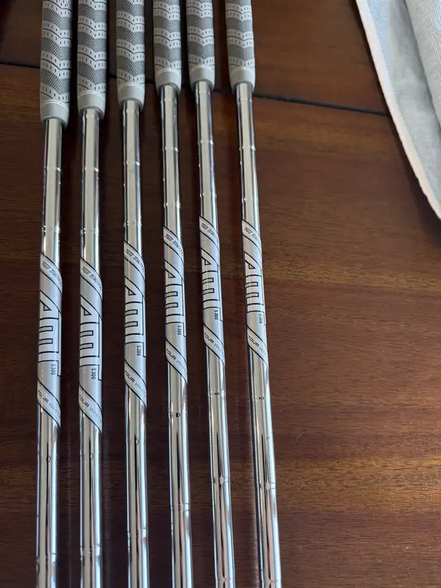 Titleist T100 irons & Vokey wedges - Photo 5