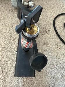 Trailer Hitch for pickup trucks 6000lbs - Photo 3