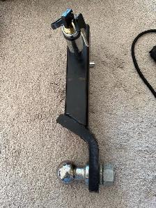 Trailer Hitch for pickup trucks 6000lbs - Photo 4