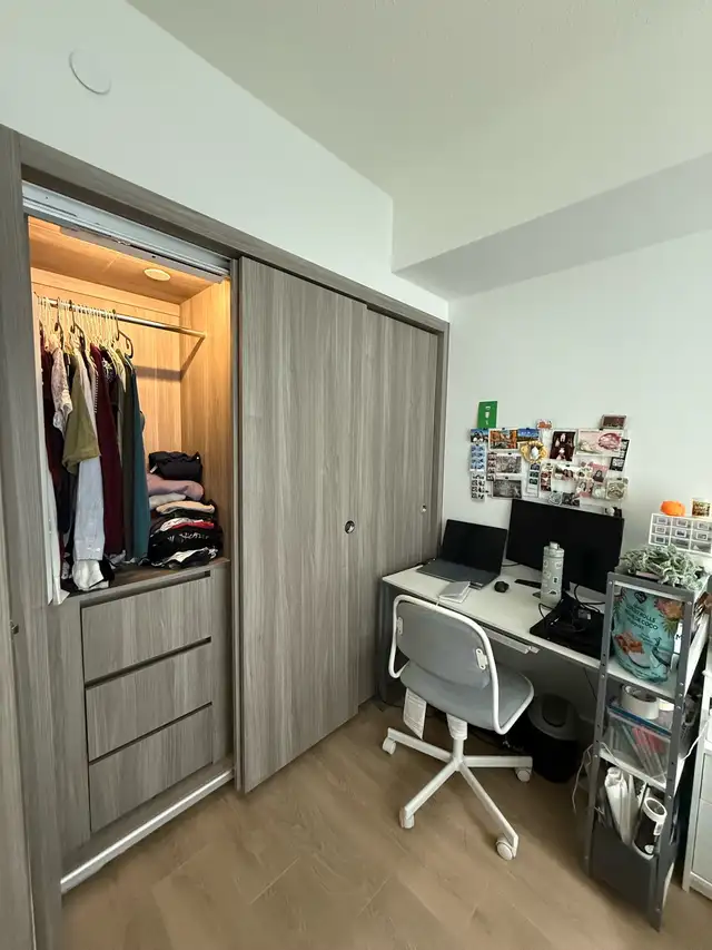 1 1 downtown core furnished condo rental - Photo 7