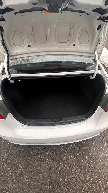 2010 Hyundai Elentra - Photo 4