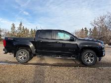 2017 Midnight Edition Chev Colorado