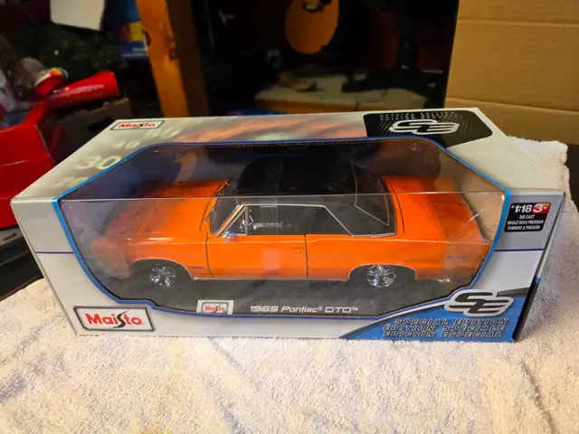 Maisto Diecast 1:18 Cars - Photo 4