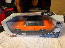 Maisto Diecast 1:18 Cars - Photo 4