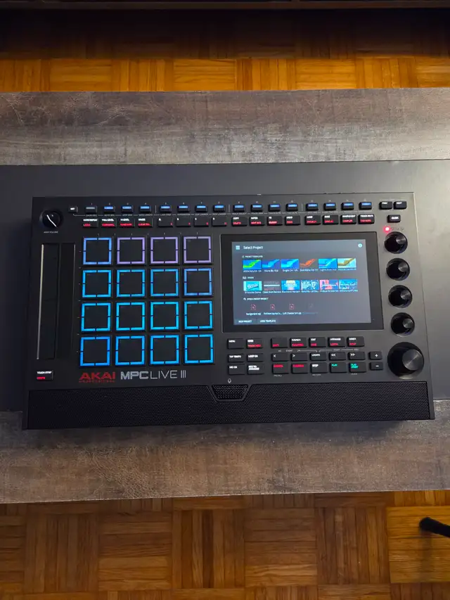 Akai MPC Live 3 - Photo 5