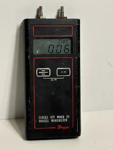 Dwyer 475 Mark III Digital Manometer HVAC Pressure Meter