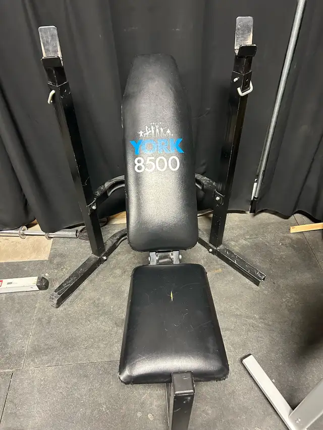 workout bench - Photo 2