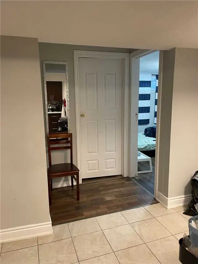2 bedroom basement near square one mississauga - Photo 10