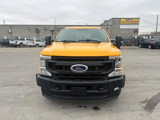 2022 Ford F-250 XLT Crew Cab Short Box 4WD - Photo 2
