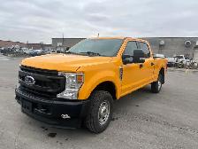2022 Ford F-250 XLT Crew Cab Short Box 4WD - Photo 3