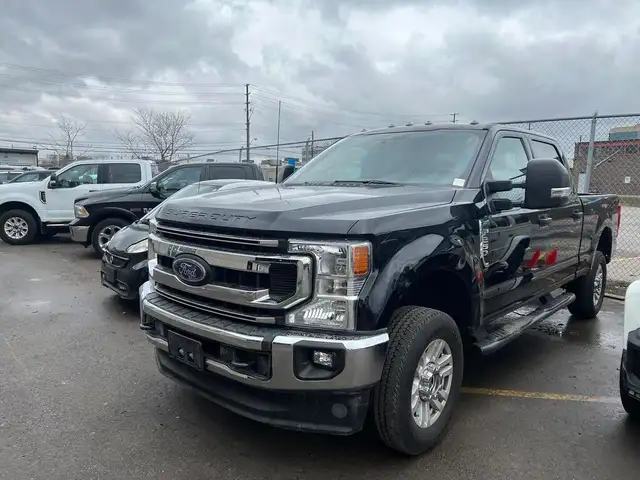 2022 Ford F-250 XLT Crew Cab Short Box 4WD - Photo 3