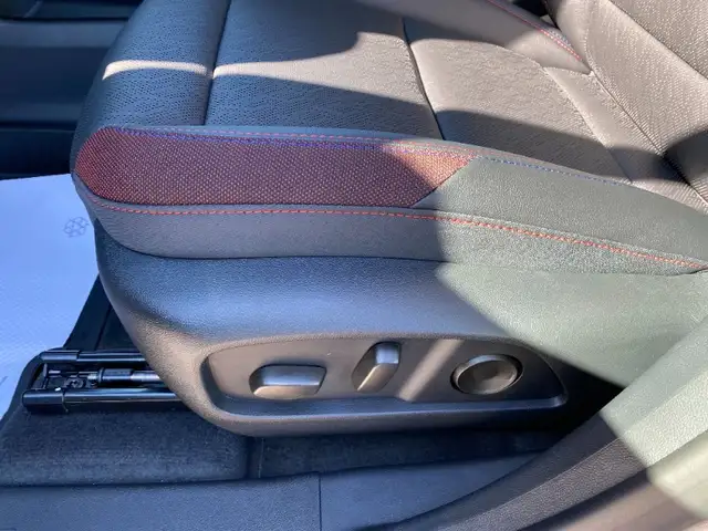 2026 Chevrolet Equinox AWD RS Leather|Heated & Cooled Seats|Sunr - Photo 9