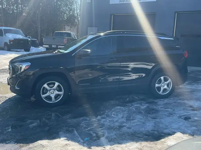 2020 GMC Terrain SLE - Photo 3