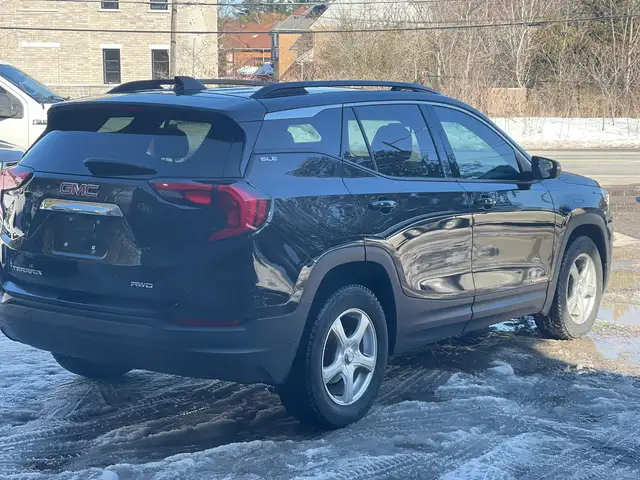 2020 GMC Terrain SLE - Photo 6