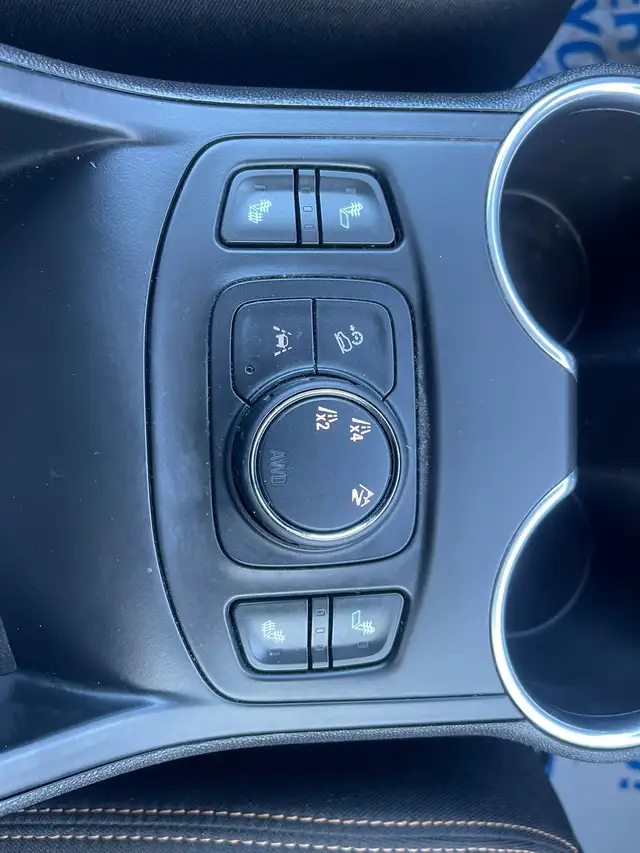 2020 GMC Terrain SLE - Photo 17