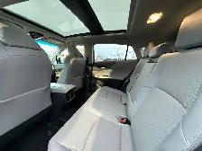 2021 TOYOTA VENZA LIMITED HYBRID AWD - Photo 9