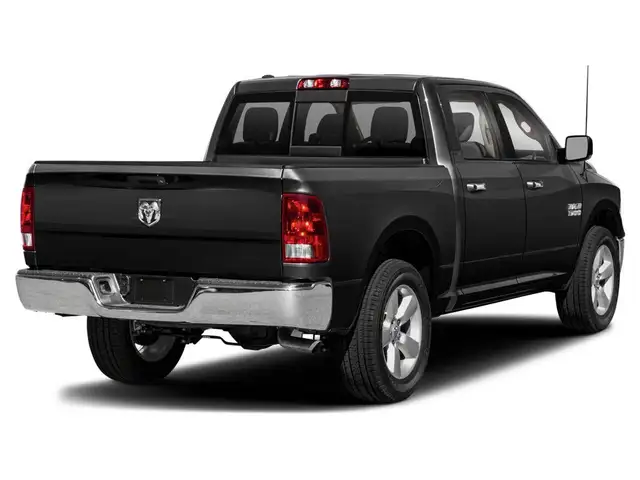 2022 RAM 1500 Classic SLT - Photo 3
