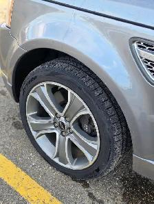 2011 Land Rover Range Rover Sport 4WD 4dr SC - Photo 10