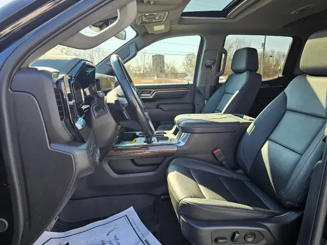 2025 Chevrolet Silverado 1500 - Photo 9