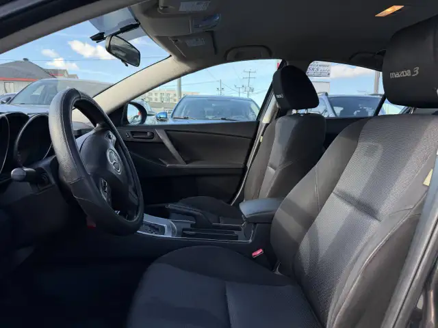 2010 MAZDA MAZDA3 I Sport - Photo 11