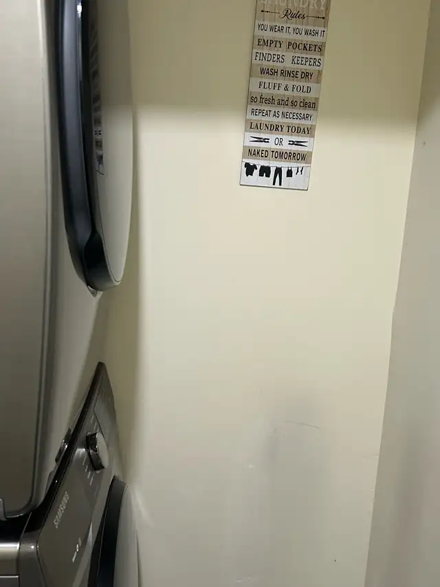 2 Bedroom Legal Basement - Photo 2