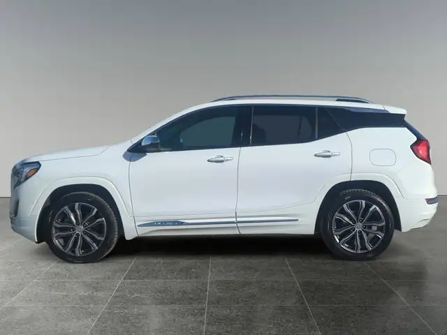 2019 GMC Terrain Denali - Photo 2
