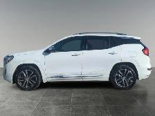 2019 GMC Terrain Denali - Photo 2