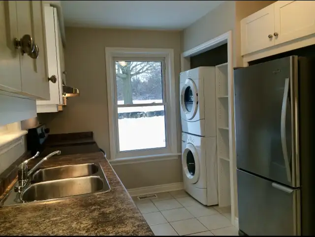 Peaceful 3 Bedroom Bungalow In Arkell Close To Guelph For Rent - Photo 5