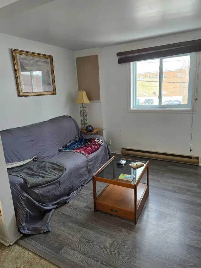 4 et demi à louer 890$ par mois - Photo 3