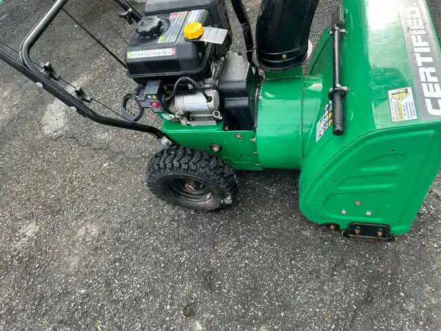Certified Snowblower 24p - Photo 2