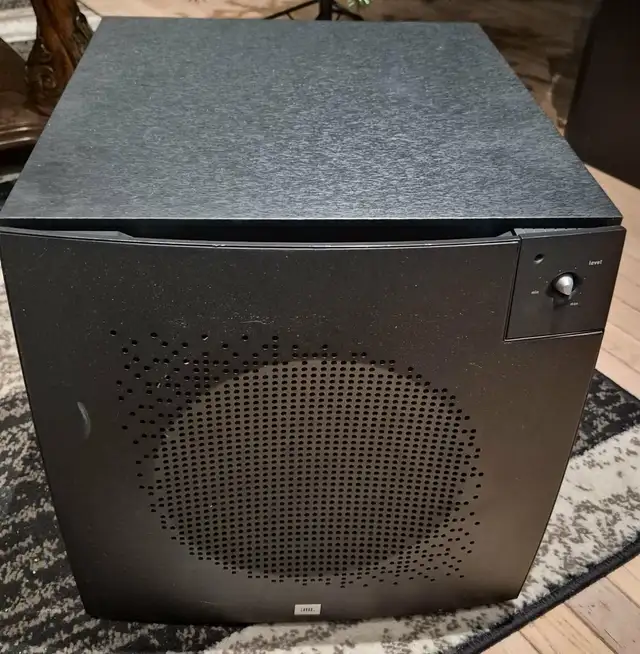 JBL 10' POWERED SUBWOOFER – PSW-D110 – DEEP BASS – $150