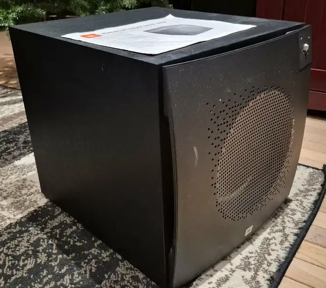 JBL 10' POWERED SUBWOOFER – PSW-D110 – DEEP BASS – $150 - Photo 3