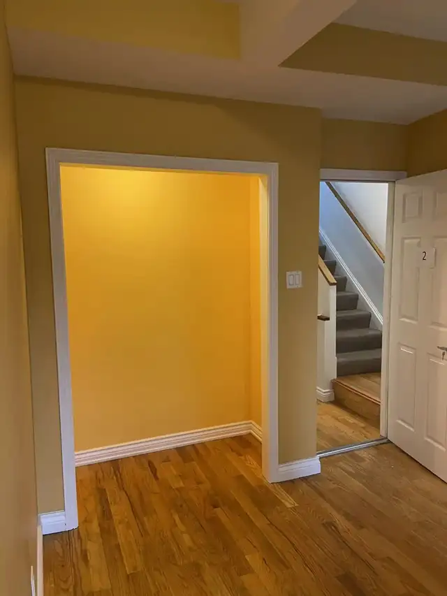 Bedroom with private bathroom - Downtown for May 1st - Photo 7