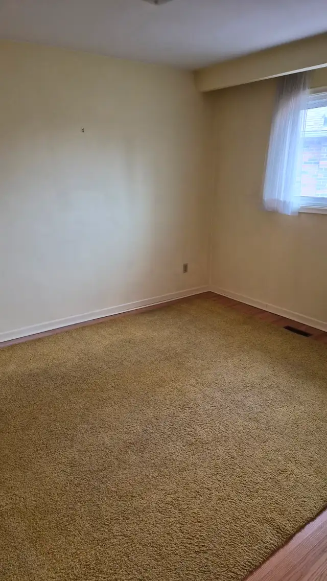 3 Bed Room House For Rent Near Humber Collage - Photo 4