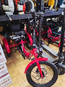 Vélo électrique pliable neuf