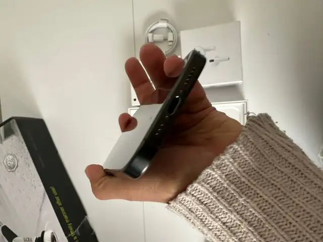 iPhone 15 Pro 256GB AirPods/Fast Charger/Delivery - Photo 7