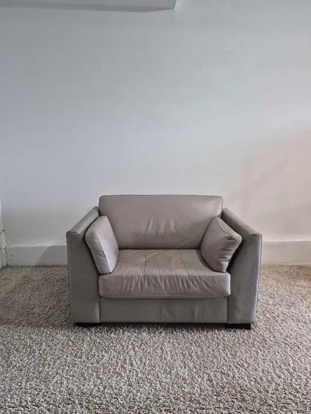 FREE DELIVERY Single Sofa Leather Armchair/Accent Chair/Lounge - Photo 2