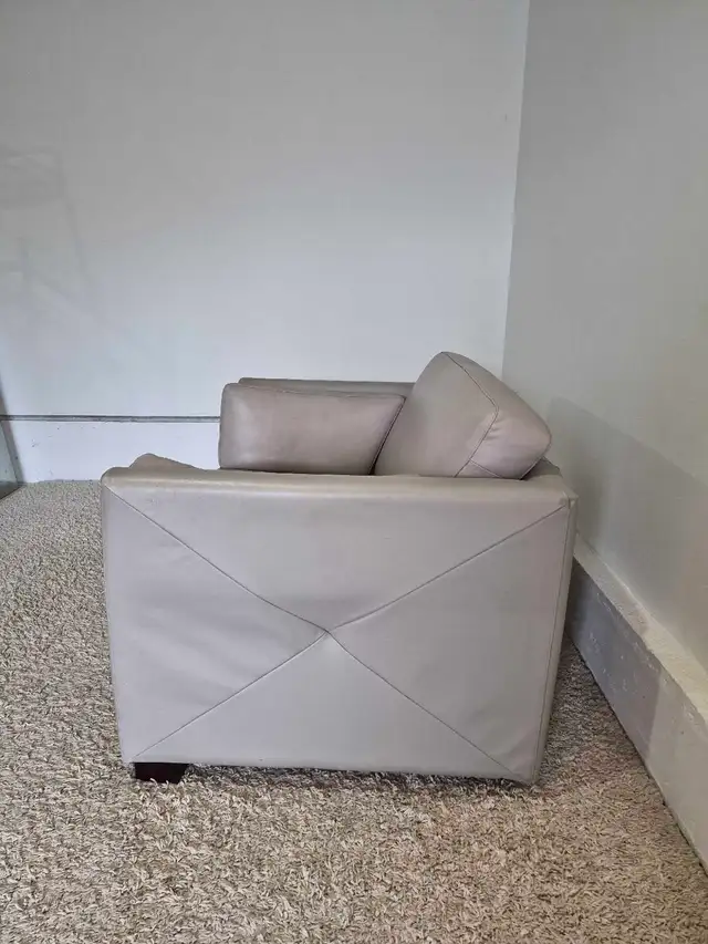 FREE DELIVERY Single Sofa Leather Armchair/Accent Chair/Lounge - Photo 6