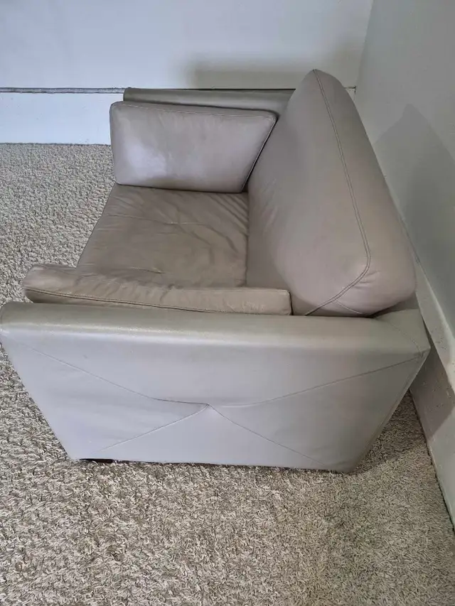 FREE DELIVERY Single Sofa Leather Armchair/Accent Chair/Lounge - Photo 7