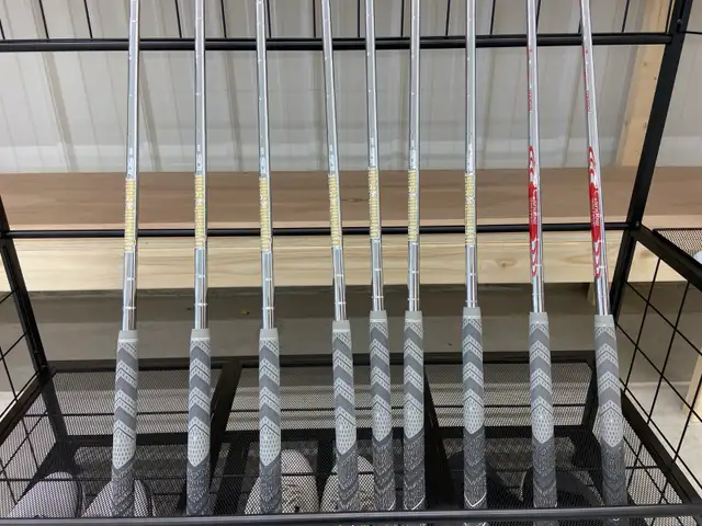 Calloway Irons Mizuno Wedges - Photo 4