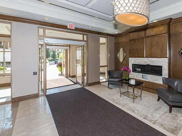 Fabulous 1 Bed, 1 Bath Suite on Main Street Markham For Lease - Photo 2