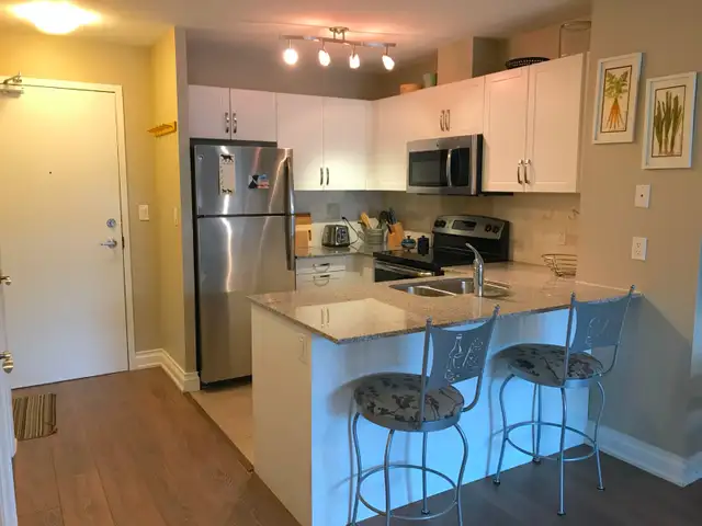 Fabulous 1 Bed, 1 Bath Suite on Main Street Markham For Lease - Photo 4